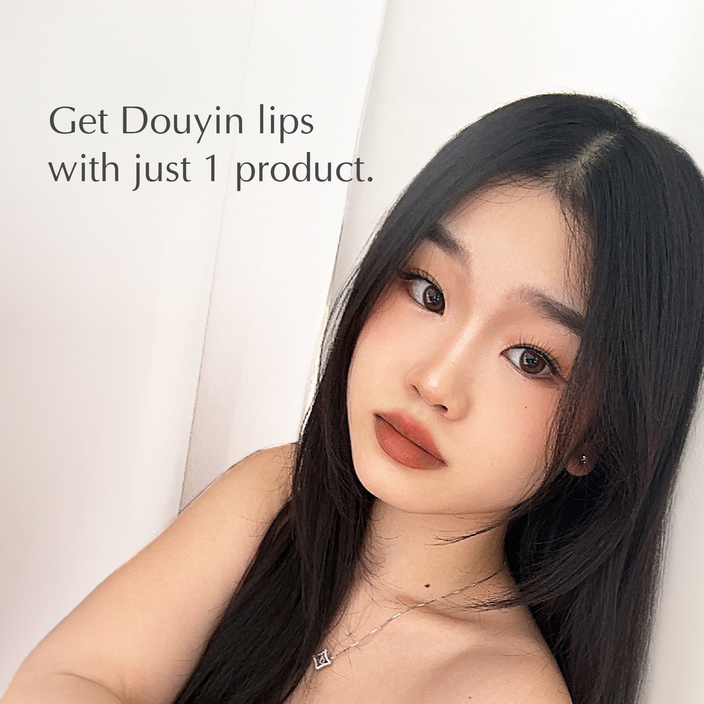 Eclair Lipvelvet Soft Gloss 4.5ml As Soft as Paris Moist Serum Velvet Filter | Transforms dry and chapped lips into healthy, juicy and sexy lips, hydrates dry lips for up to 8 hours non-stop